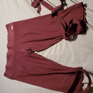 PINK Victoria's Secret crop yoga pants with ties at the bottom size M